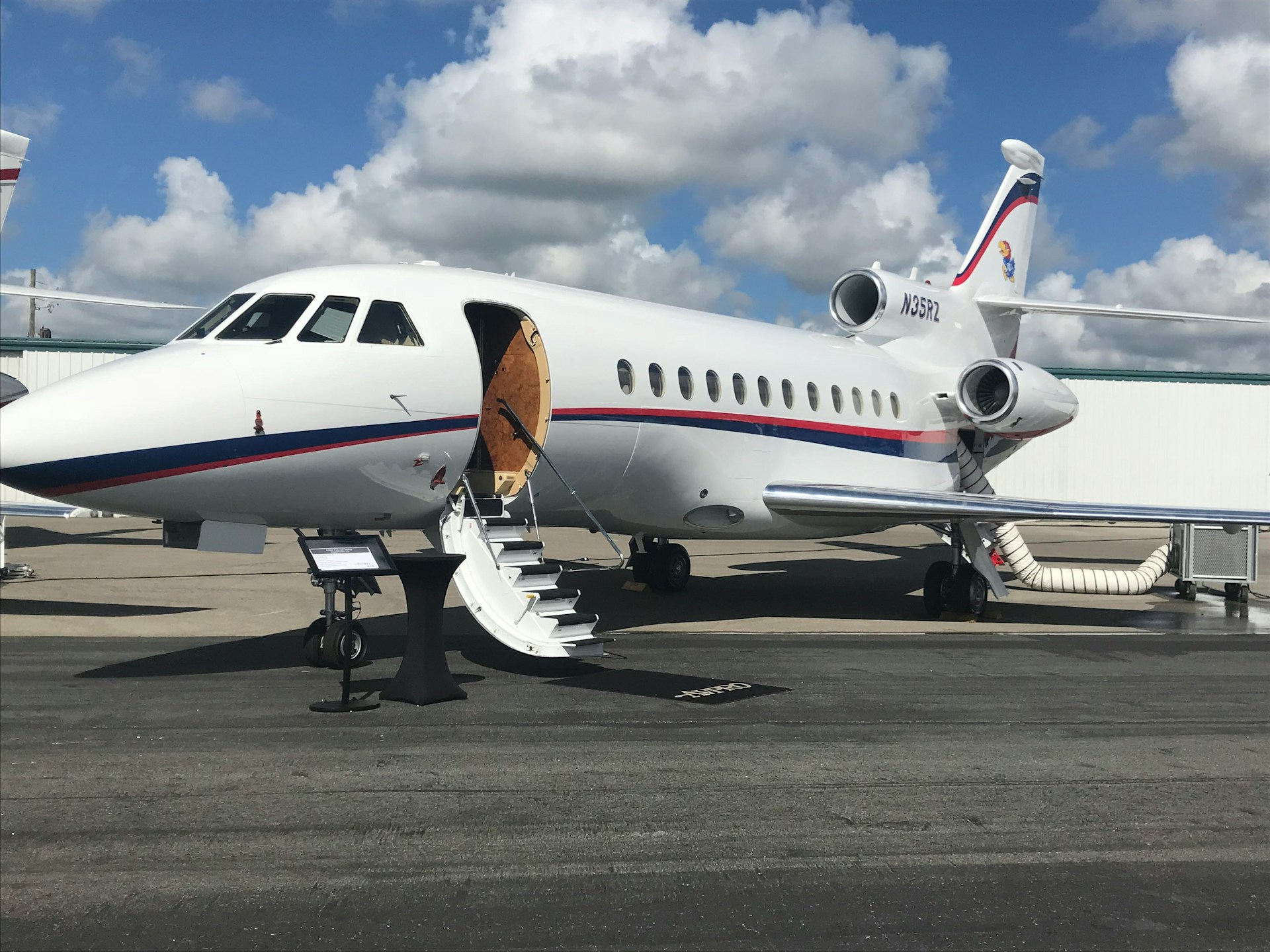 What to Expect on Your First Business Jet Experience